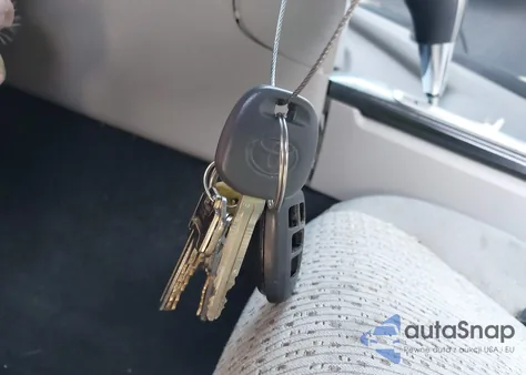 2012 Toyota Camry Le z USA, uszkodzony, nr VIN 4T1BF1FK1CU123983